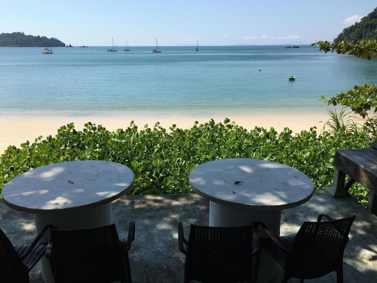 Starlight Beach Resort Koh Phayam Buitenkant foto