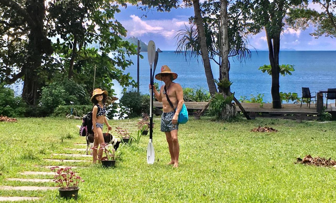Starlight Beach Resort Koh Phayam Buitenkant foto