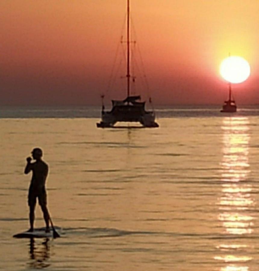 Starlight Beach Resort Koh Phayam Buitenkant foto