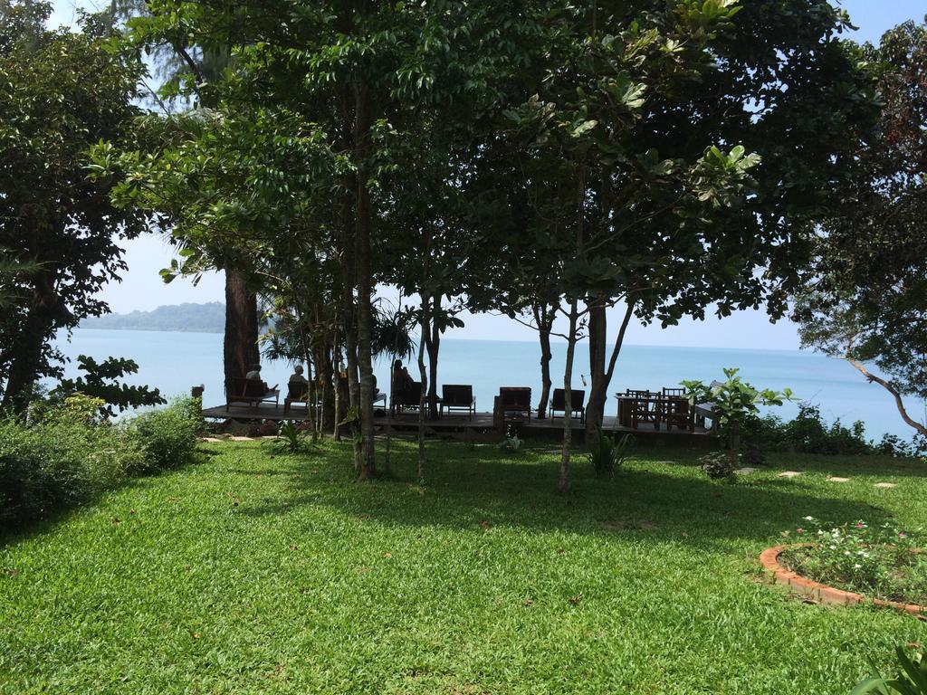 Starlight Beach Resort Koh Phayam Buitenkant foto