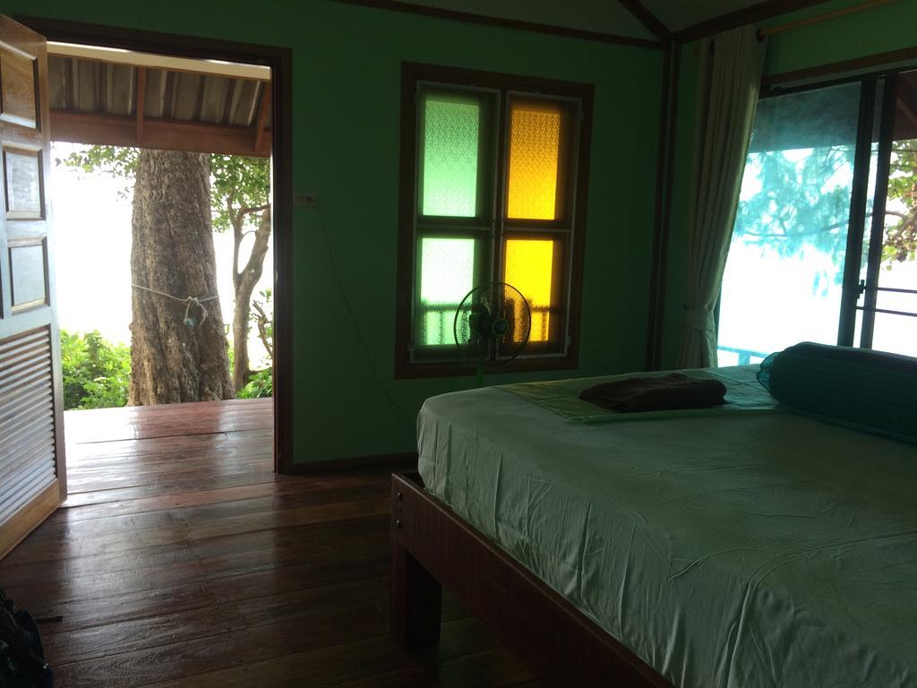 Starlight Beach Resort Koh Phayam Buitenkant foto