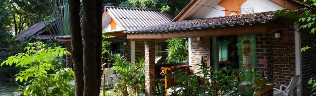 Starlight Beach Resort Koh Phayam Buitenkant foto